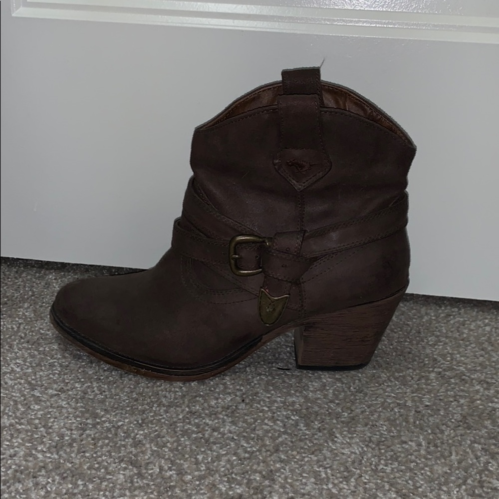 ankle boots